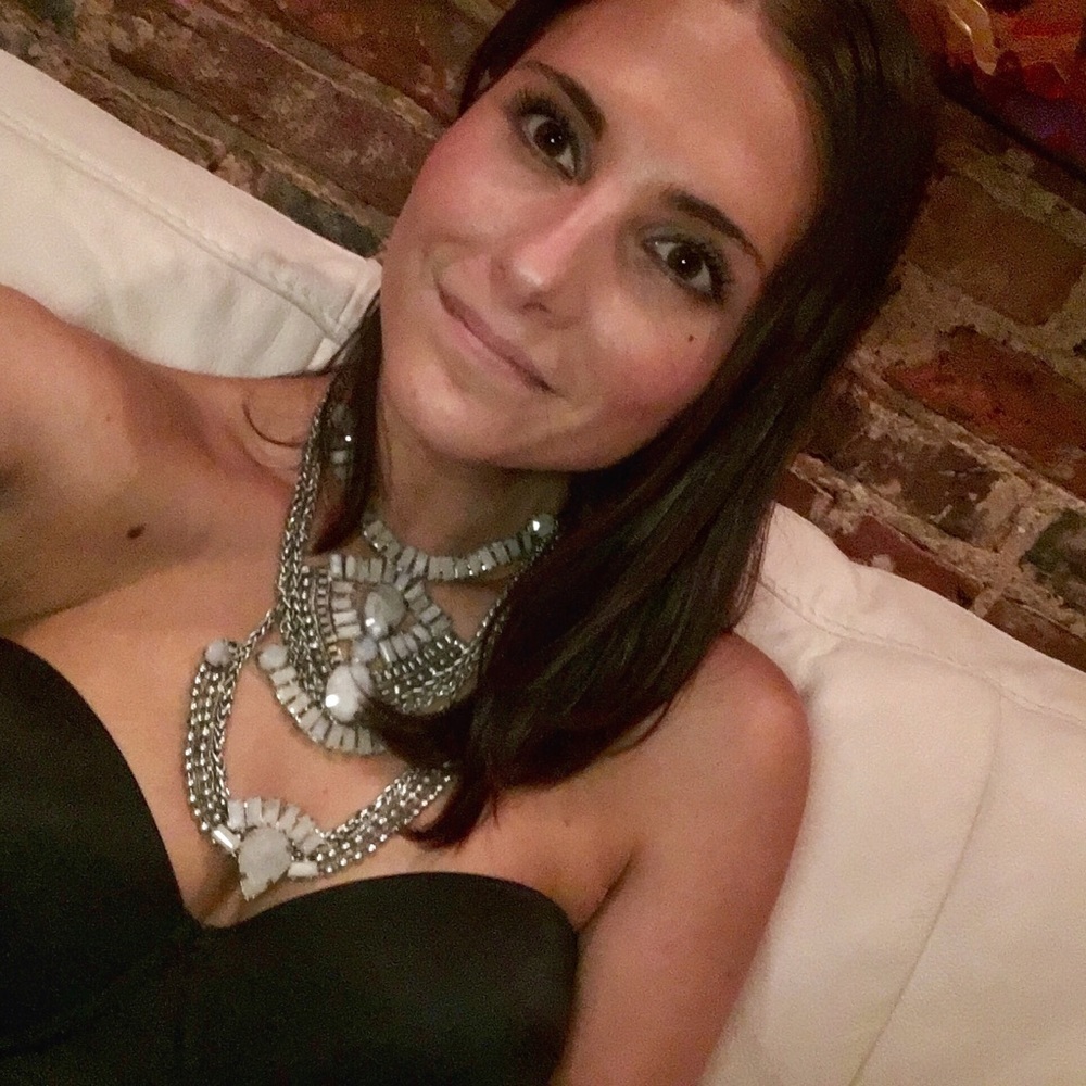 Meet your Posher, Lindsay 💎